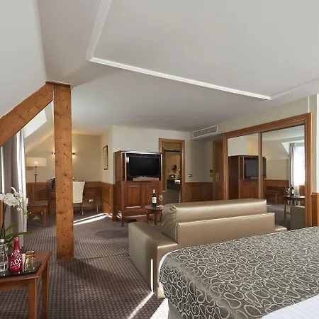 Hotel Meliá Vendôme 4*