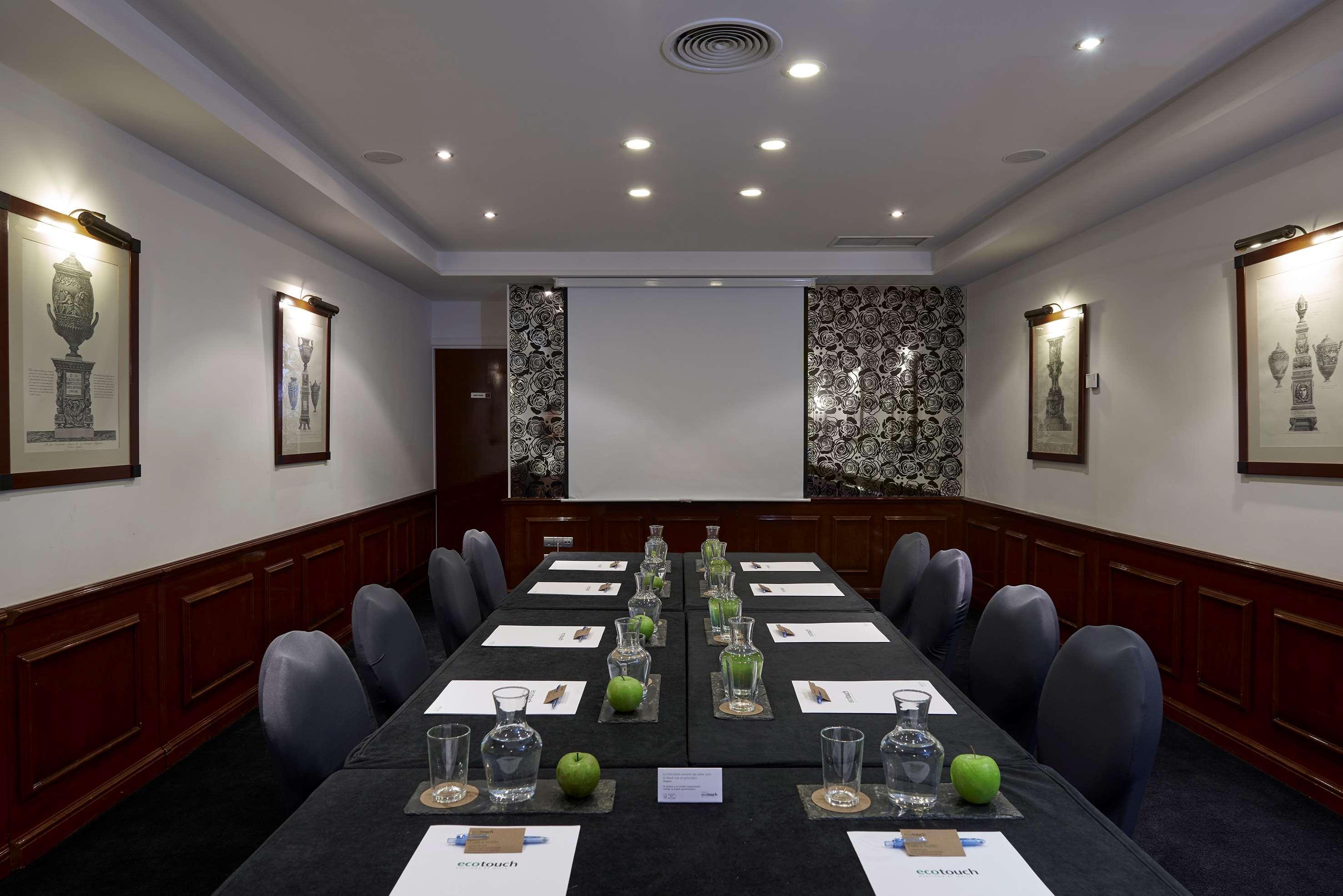 Melia Vendome Hotel 4*