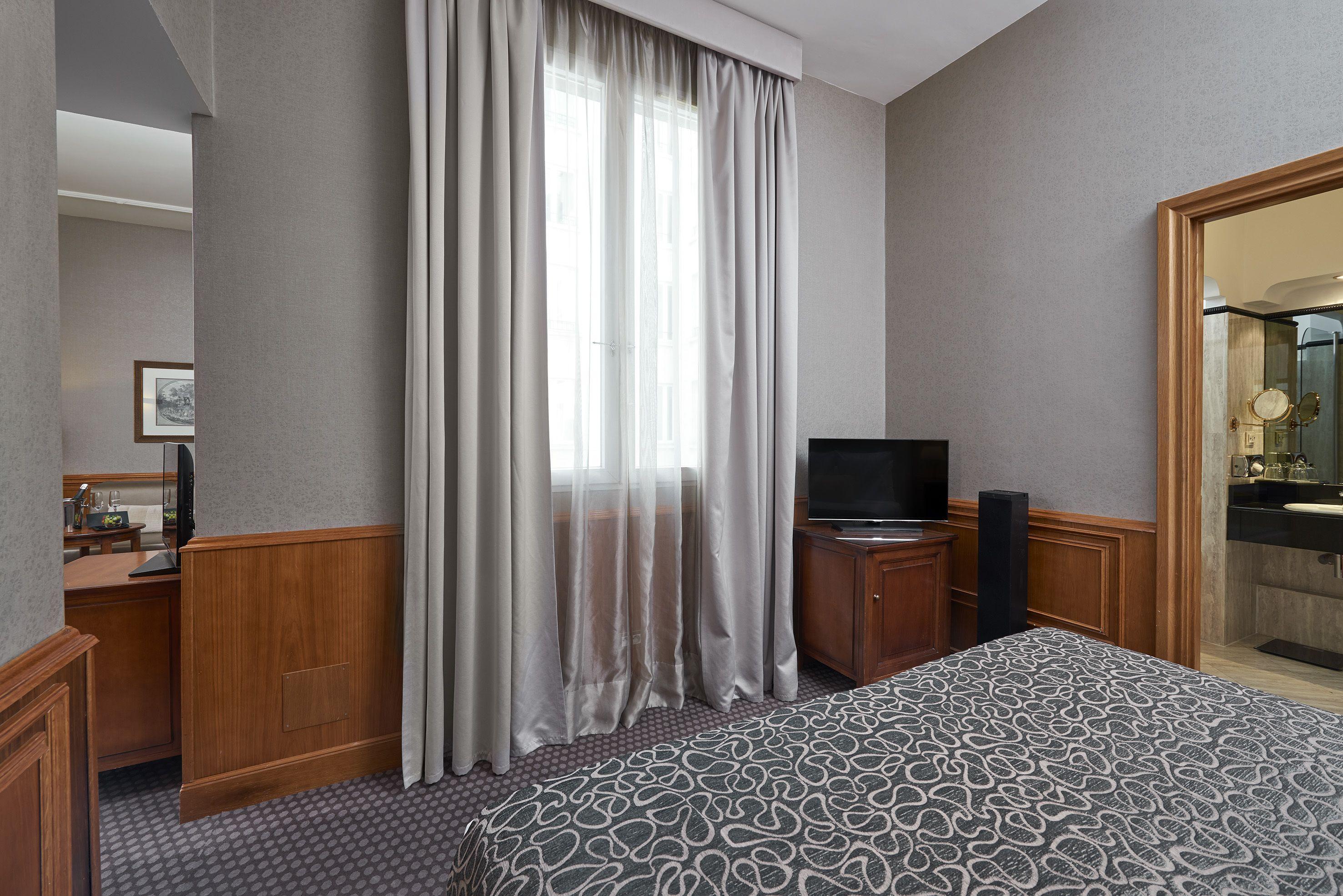 Melia Vendome Hotel 4*